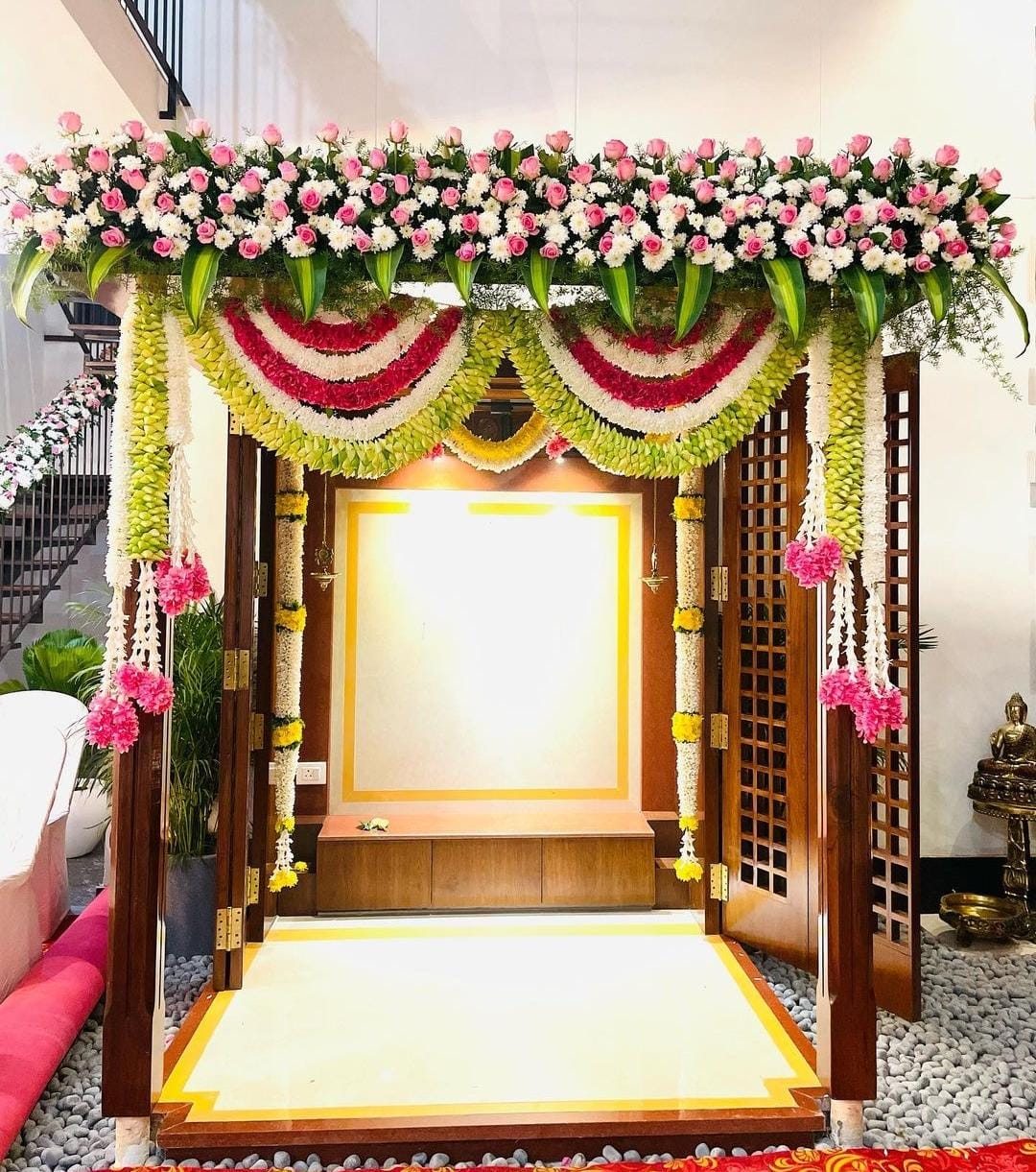 Sequin Backdrop with Balloons